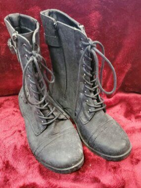 Etc! Suede Zip Entry Round Toe Boot